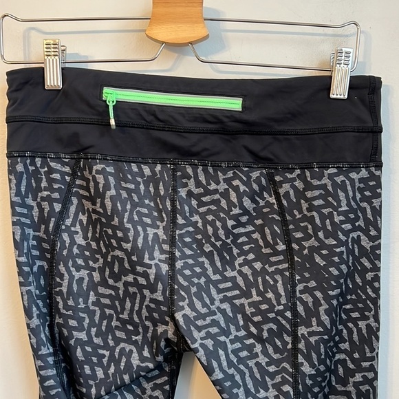 Lululemon Run Inspire II Cropped Leggings SZ 8 - Picture 5 of 9